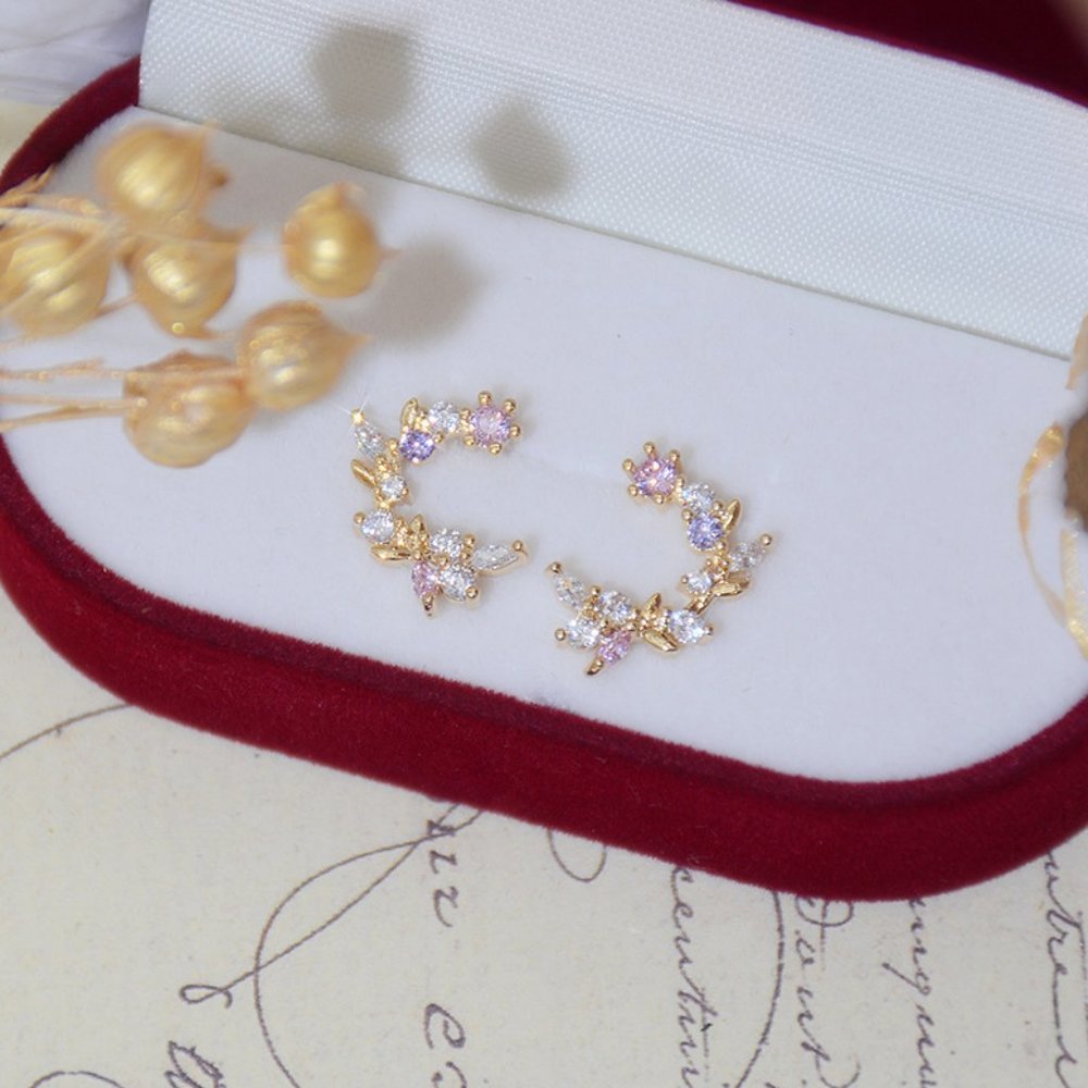 NEW 14K Gold Plated Diamond Leaf Flower Stud Circle Earrings - Picture 5 of 6